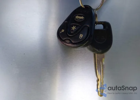 2000 Mitsubishi Galant Es z USA, uszkodzony, nr VIN 4A3AA46G5YE053110